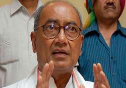 digvijay singh to surrnder before mp court on april 19