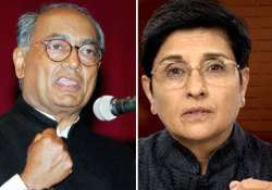 digvijay tells kiran bedi returning money does not absolve one of crime