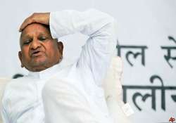 draft report on lokpal a betrayal says anna