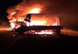 eight dead in maharashtra bus blaze