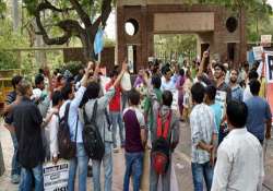 du admission confusion persists students left in limbo