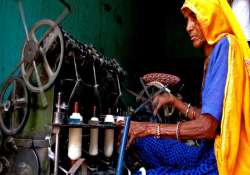 federation demands nrega type job guarantee for khadi workers