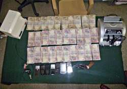 five held in fake currency racket