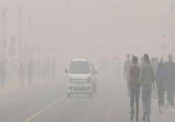 fog back in delhi traffic hit