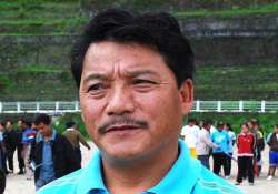 gjm chief bimal gurung campaigns for bjp candidate ahluwalia in darjeeling