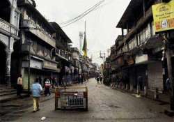 telangana effect 3 day bandh begins for gorkhaland