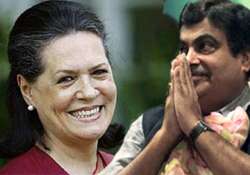 gadkari invites sonia to son s wedding