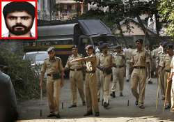 gangster santosh shetty brought from bangkok to mumbai