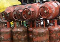 govt rules out rollback of cap on subsidized lpg cylinders