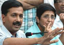 hang us if we are guilty but pass jan lokpal bill thunders arvind kejriwal