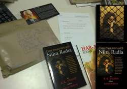 high court asks niira radia about lifting ban on book