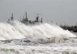 thousands evacuated in ap cyclone hudhud to hit near visakhapatnam by sunday noon