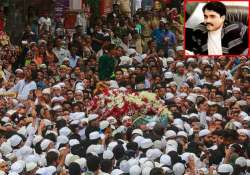 dawood ibrahim managed huge crowd at yakub memon s funeral