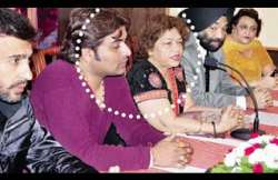 scamster invested fraud money in harbhajan and saroj khan s ventures