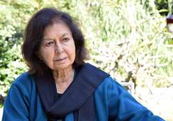 nehru s niece nayantara sahgal returns sahitya akademi award