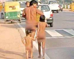 shame ex bsf constable with kids marches nude on rajpath