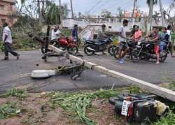 efforts on to restore water power supply in cyclone hit andhra pradesh