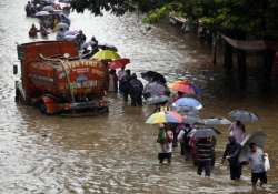 2 killed in mumbai rains top 5 news headlines