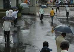 heavy rain continues to lash karnataka