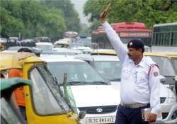 govt curtails special power of delhi traffic police