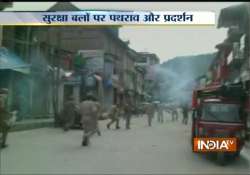 protests erupt after eid prayers in kashmir