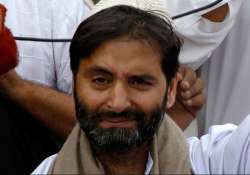 clashes in srinagar after arrest of separatist leader yasin malik