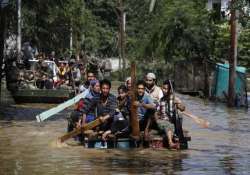 over 130 000 rescued in flood ravaged kashmir pm appeals for donations