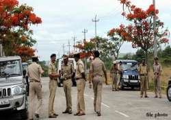 three dead as car rams into parapet of bangalore flyover