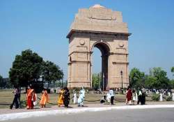 sunny friday morning in delhi