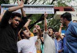 striking students gherao ftii director prashant pathrabe