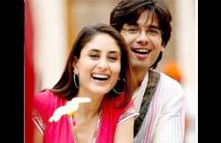 shahid kareena in a mood to forgive