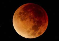 moon comes close to earth india to miss total lunar eclipse