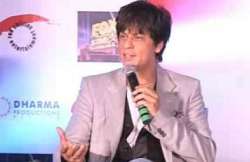 srk finds mumbai protests ironic