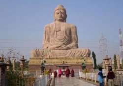 nearly 500 hindus convert to buddhism in bihar