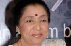 asha bhosale says her machhar comment was not against raj thackeray