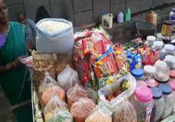 licensed street vendors in ndmc areas to get smart cards soon