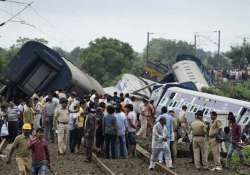 mp train derailment village youth saved many lives