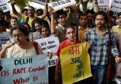 alleged rapist of delhi minor attacked by victim s family in hospital