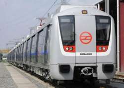 delhi metro train services to be available till 10 pm on diwali