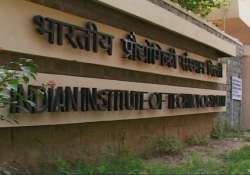 iit delhi faculty asks director to withdraw resignation