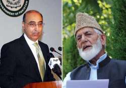 pak envoy meets hurriyat leader geelani discusses kashmir jaishankar s visit to islamabad