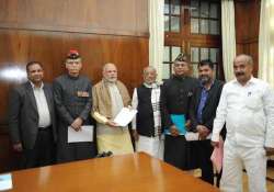 amu vc meets pm modi seeks support on minority status