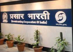 prasar bharti planning broadcasting tv on mobile phones from next year