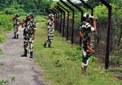 bsf foils exfiltration bid arrests 5 bangladeshis in jammu