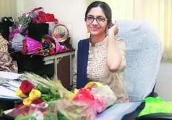 swati maliwal takes charge as dcw chief