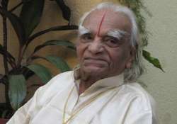 remembering bks iyengar father of modern yoga