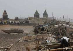 cyclone hudhud 300 houses damaged several hurt in jharkhand