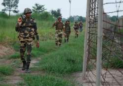 3 killed 5 injured in pak firing in poonch