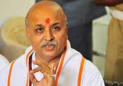 pravin togadia sakshi maharaj seek curbs on muslims over population growth