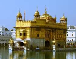 badal dedicates golden temple entrance plaza to public